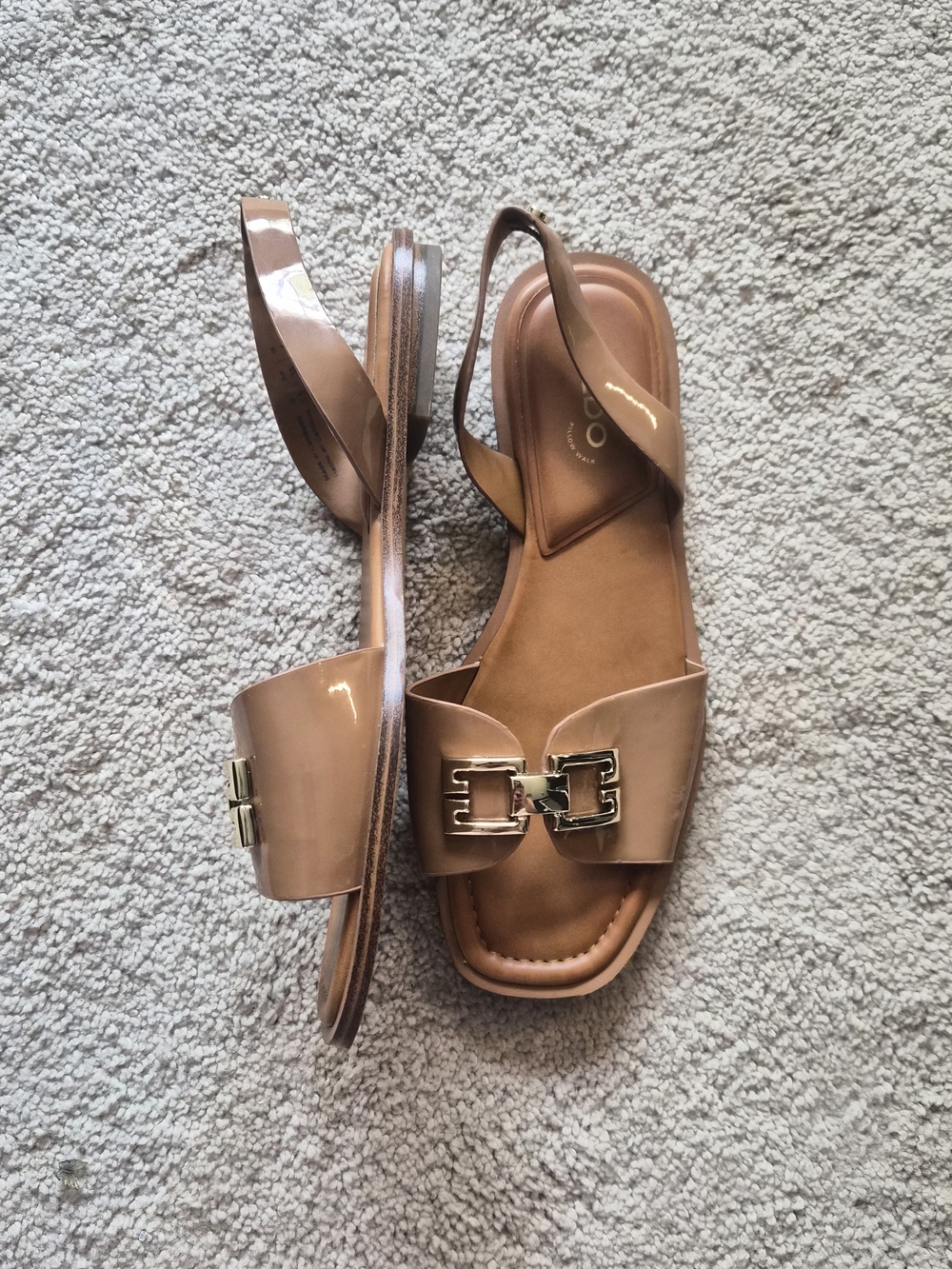 ALDO Tan Leather Slide Sandal with Gold Hardware - Picture 4 of 6